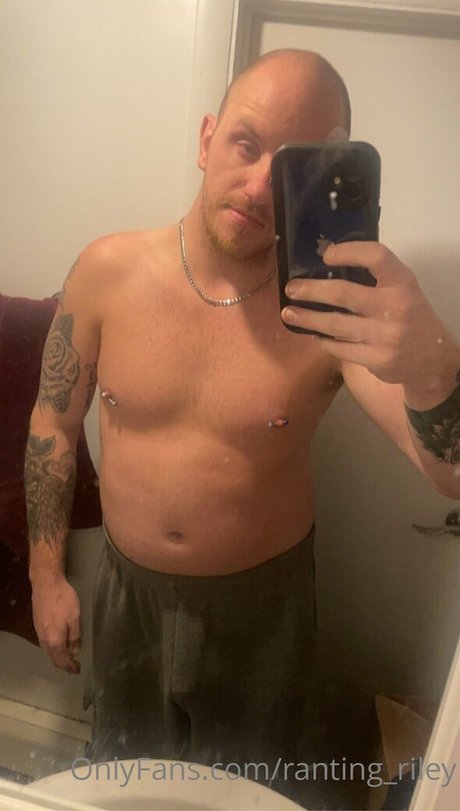 ranting riley nackt pornografische bilder