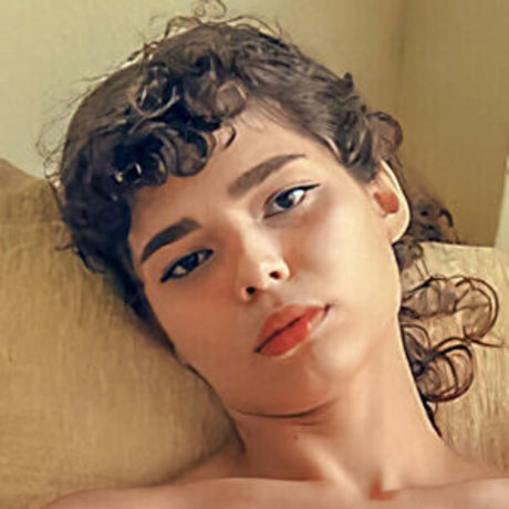 Eylul Su Cuha erotische nackte fotos