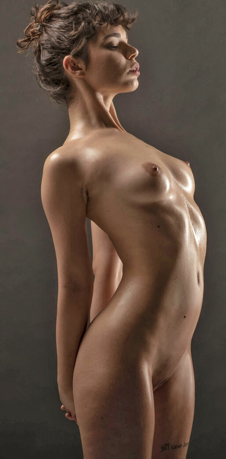 Eylul Su Cuha kunst pornografische bild