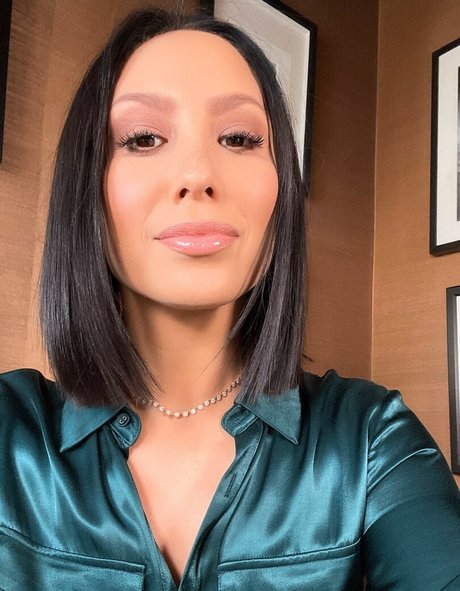 Cheryl Burke nackt schöne bilder