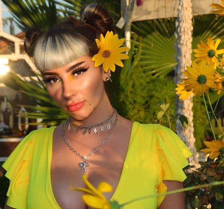 Vai Monroe nackt sex archiv