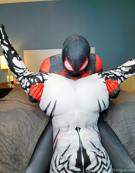 kimkosplay schauspielerin akt galerien