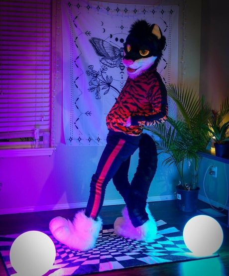 yiffykitty hübsche nackt bilder