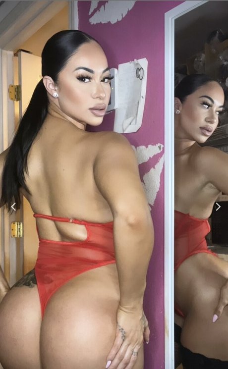 Shantel Tinajero top erotische archiv