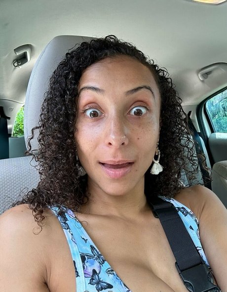 QueenSoTrill hd erotische galerie