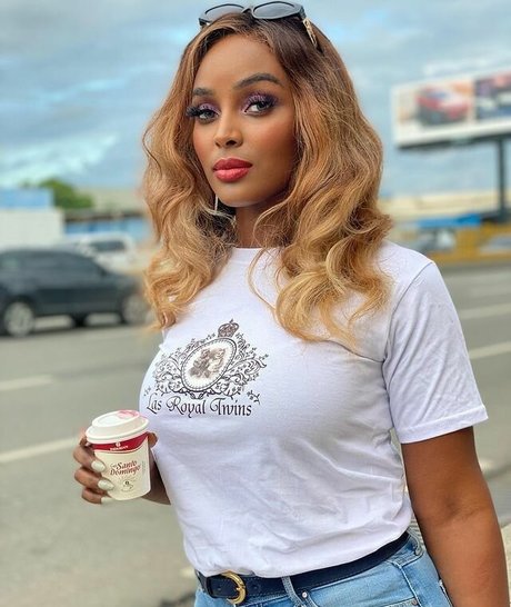 Amara La Negra hd erwachsene foto