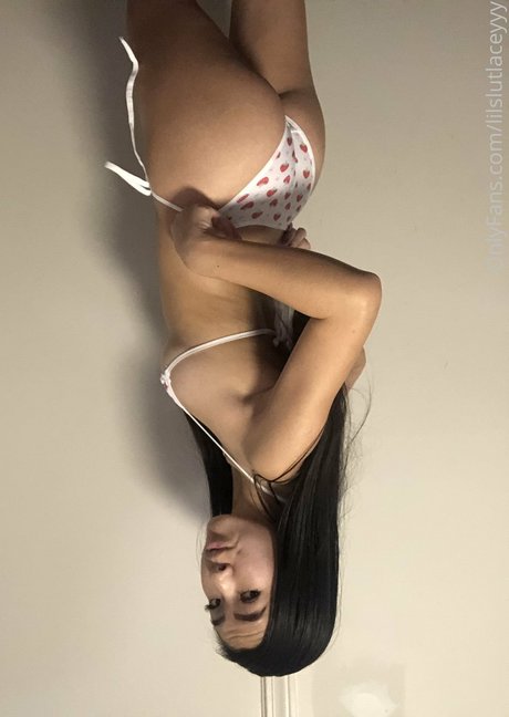 Lilslutlaceyyy pornostar galerien