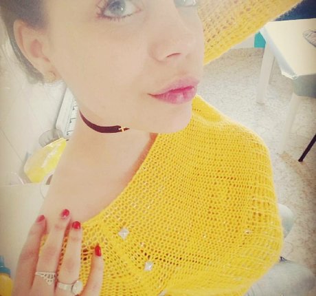 genesis18 pornostar akt fotos