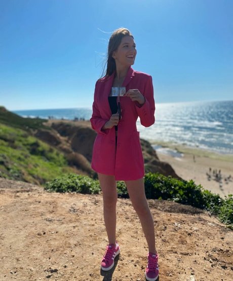 Shira Shabat nacktheit kunst galerie