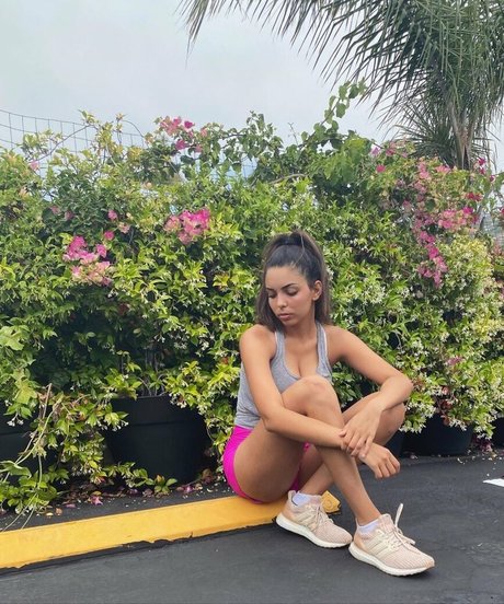 dicke rothaarige onlyfans freie nacktheit foto