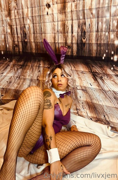 livxjem hübsche nackte foto