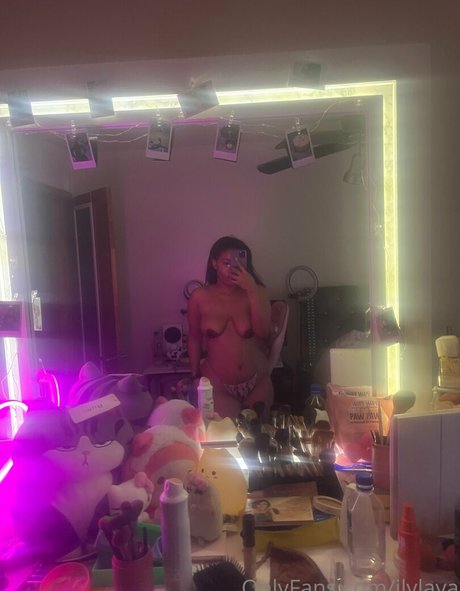 wholelottalaya freie nackten bilder