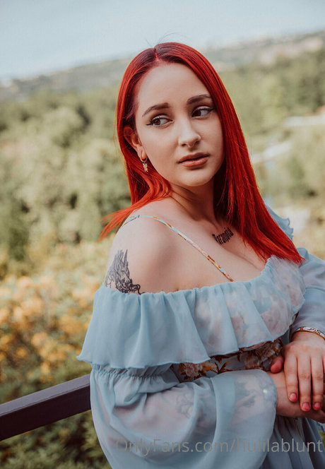 hulilablunt model schöne bild