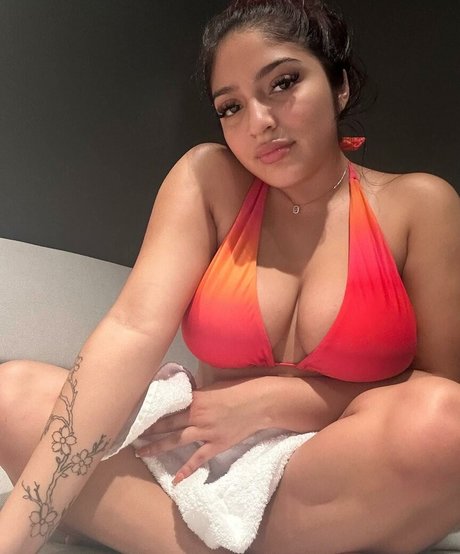 Alanaasmith erwachsene schöne fotos