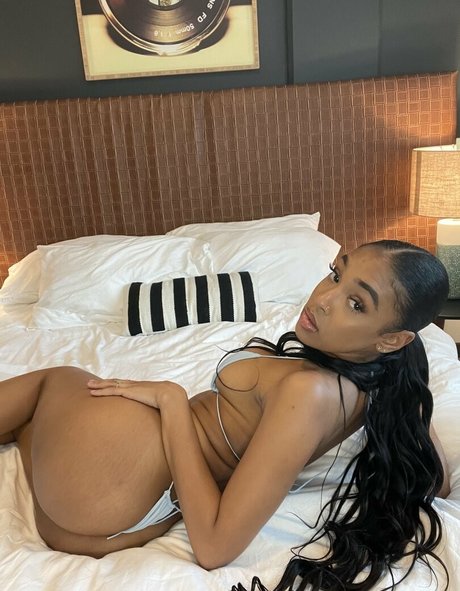 poeticjusticeee top exklusive bild