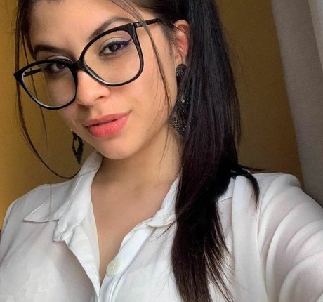 suele ss model erwachsene bilder