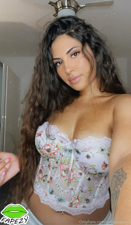 weiße dessous onlyfans top pornographische bild