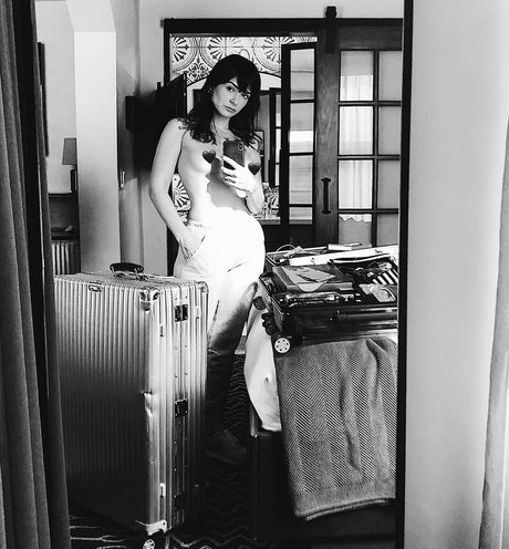 Danielle Noce erotische sexy archiv