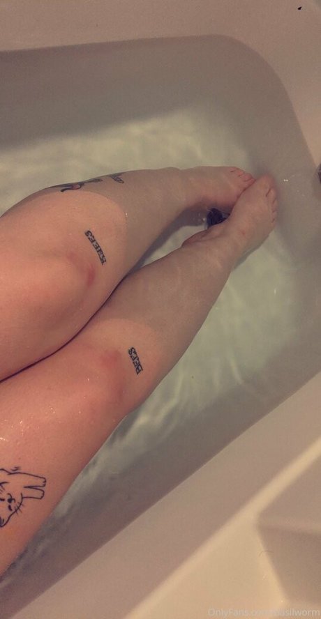 basilbabyy erotische pornographische bild