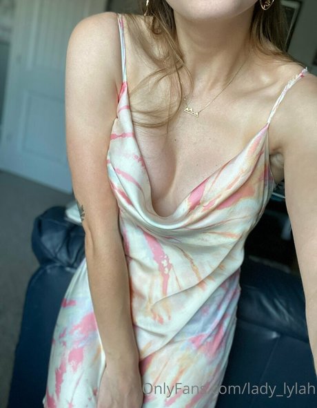 lady lylah exklusive nackte galerie