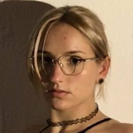 schwangere lehrerin onlyfans porno erwachsene archiv