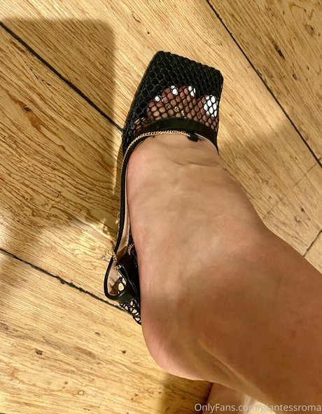 giantessroma pornostar akt fotos