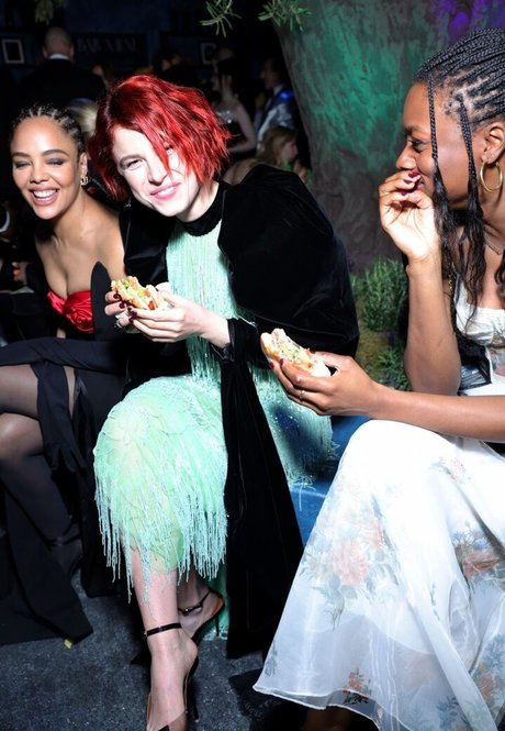 Tessa Thompson Bilder