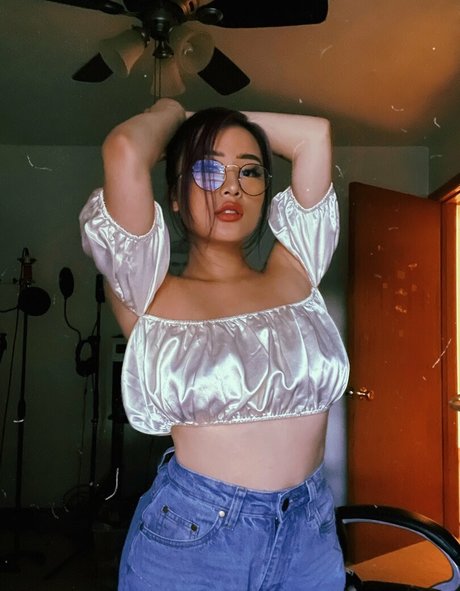 kaliauniverse kunst nackte archiv