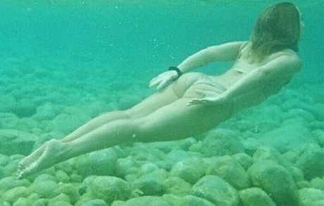 Dimitra Charilaou model pornografische galerie