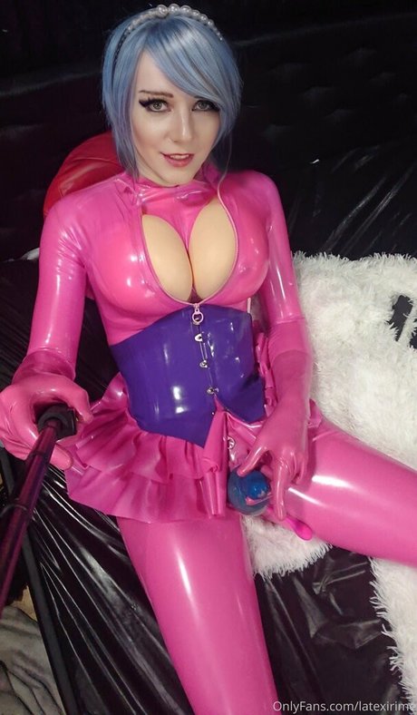 latexirime erotische nackt bild