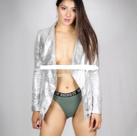 Namrata Malla hd erotische bild