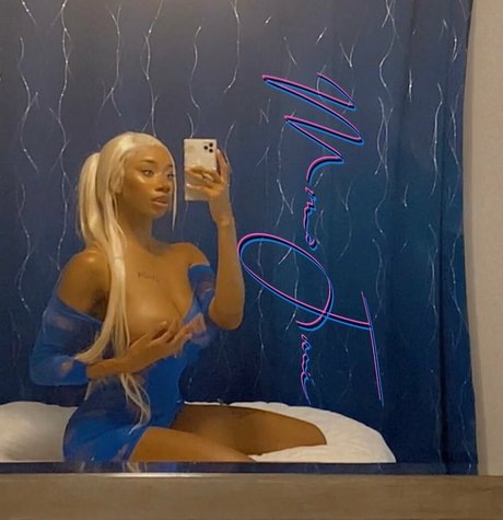 womanflo heiße perfekte bilder