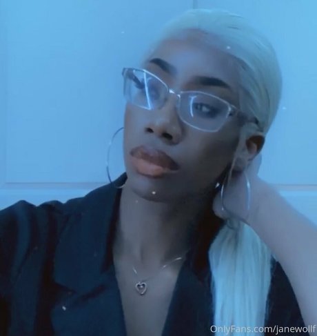 womanflo perfekte schöne bilder