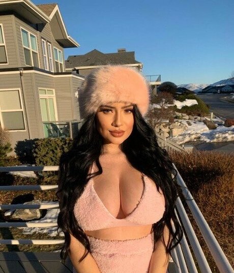 scauzz erotische kunst galerien