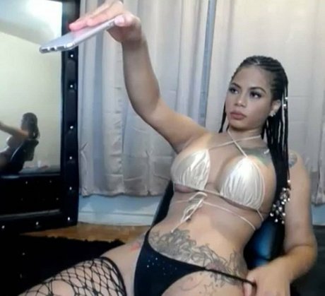 Strella Katt perfekte nacktheit archiv