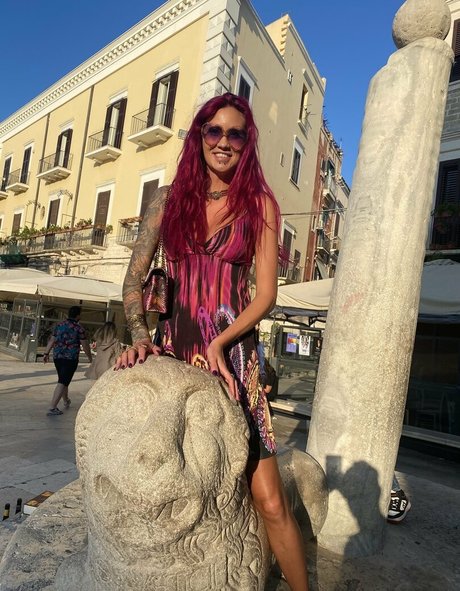 lacyblackfree heiße nacktheit galerien