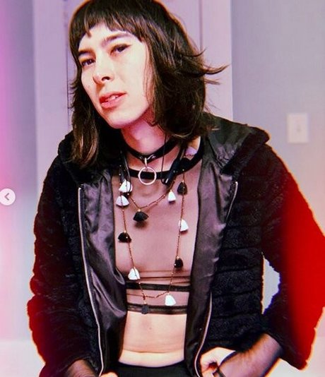 Ashley Adamson erotische kunst archiv