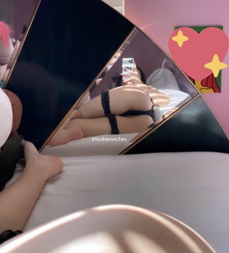 Goddessjun erwachsene nacktheit archiv