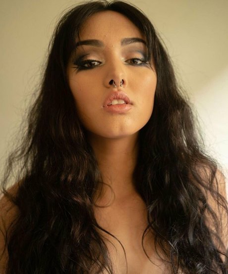 Arivalilith porno xxx bild