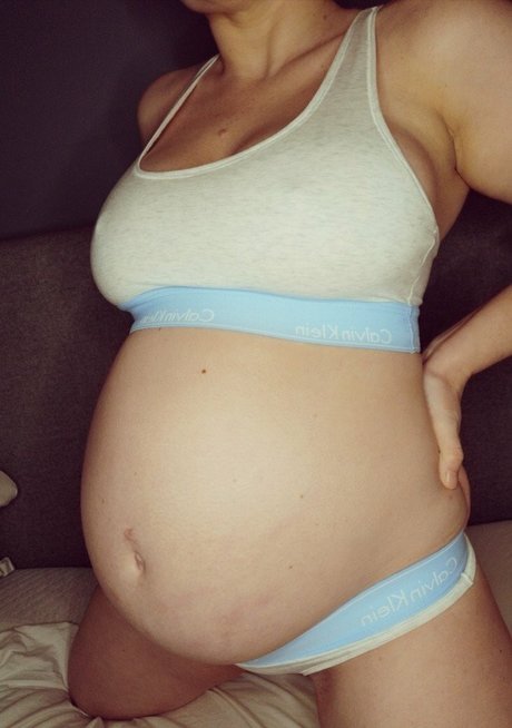 Unofficial Secret nackt galerie