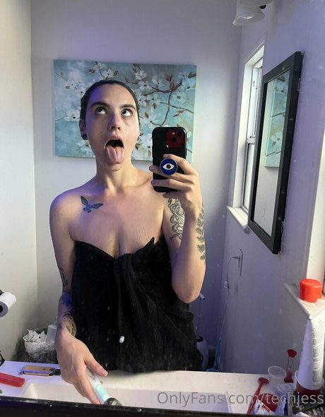 techjess nackt heiße galerien