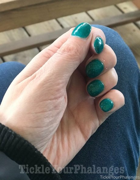 goddess tickle nackt akt foto