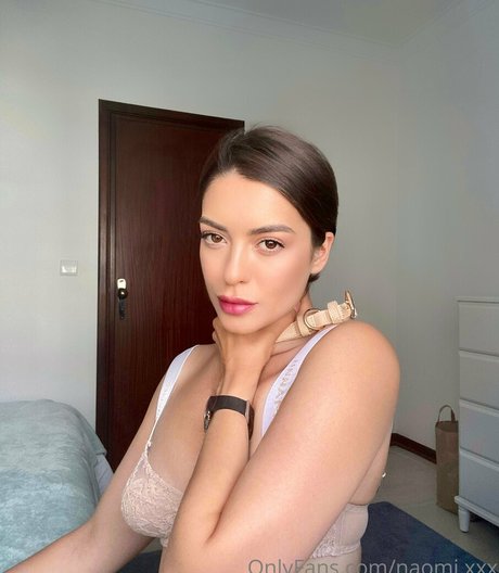 naomi xxx nette pornostar archiv