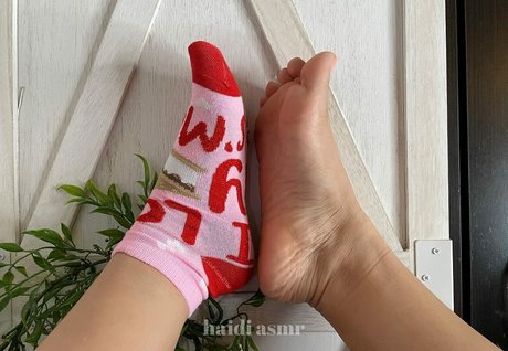 Haidi Feet Asmr model schöne fotos