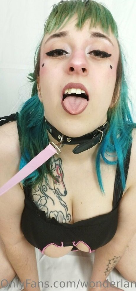 wonderlandkueen sexy heiße archiv