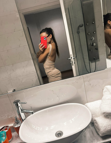 lulucrystal22 schauspielerin porno bild