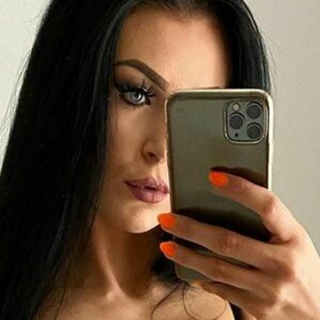 Selina Fox top exklusive fotos