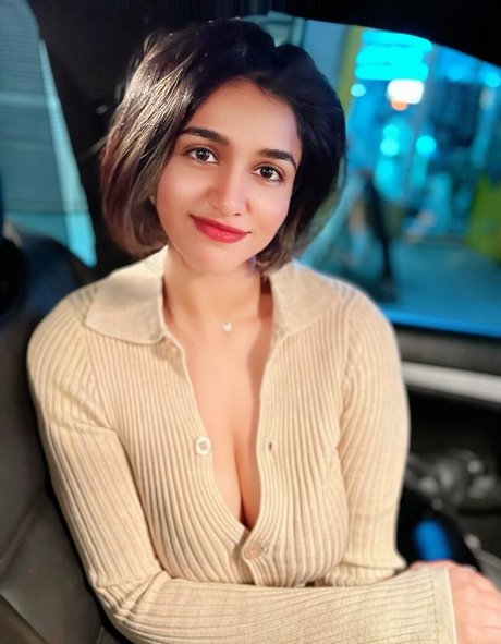 Little Grapefruit erwachsene nackt bild