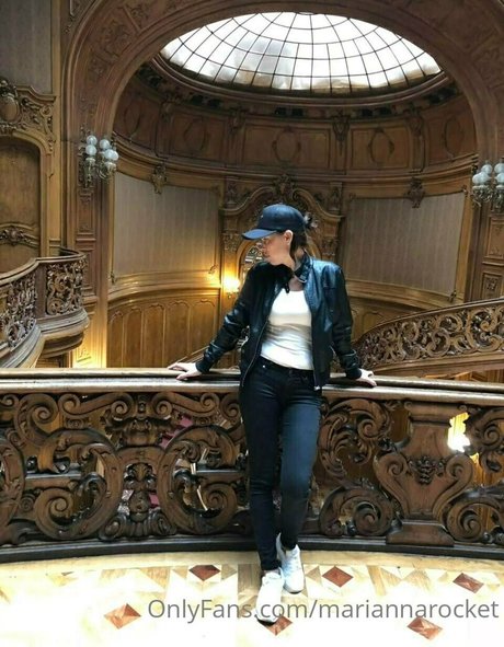 mariannarocket kunst erwachsene fotos