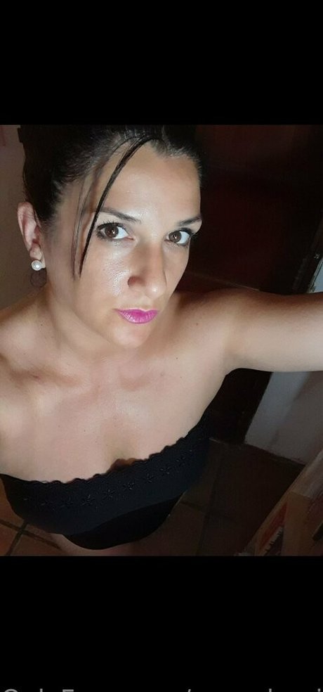 coneshopia schauspielerin exklusive bilder